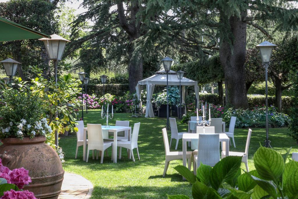 Hotel La Locanda Dei Ciocca Гротаферата Екстериор снимка